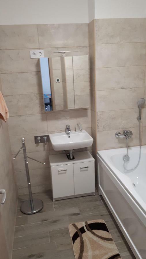 Lido Riviera Apartman バラトンレッレ エクステリア 写真